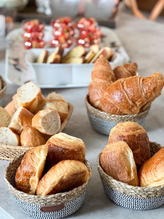 Bed and Breakfast Un Air De Campagne A Baudival Le Cateau-Cambresis Esterno foto